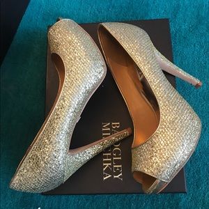 Badgley Mischa Humbie II Gold Size 8. Worn once!